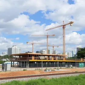obras da futura estação Taboão da Serra